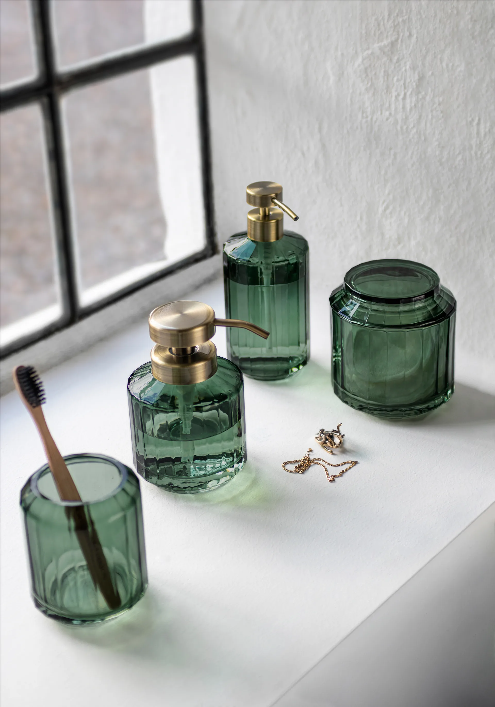 Vision tvålpump hög, Dark forest Mette Ditmer