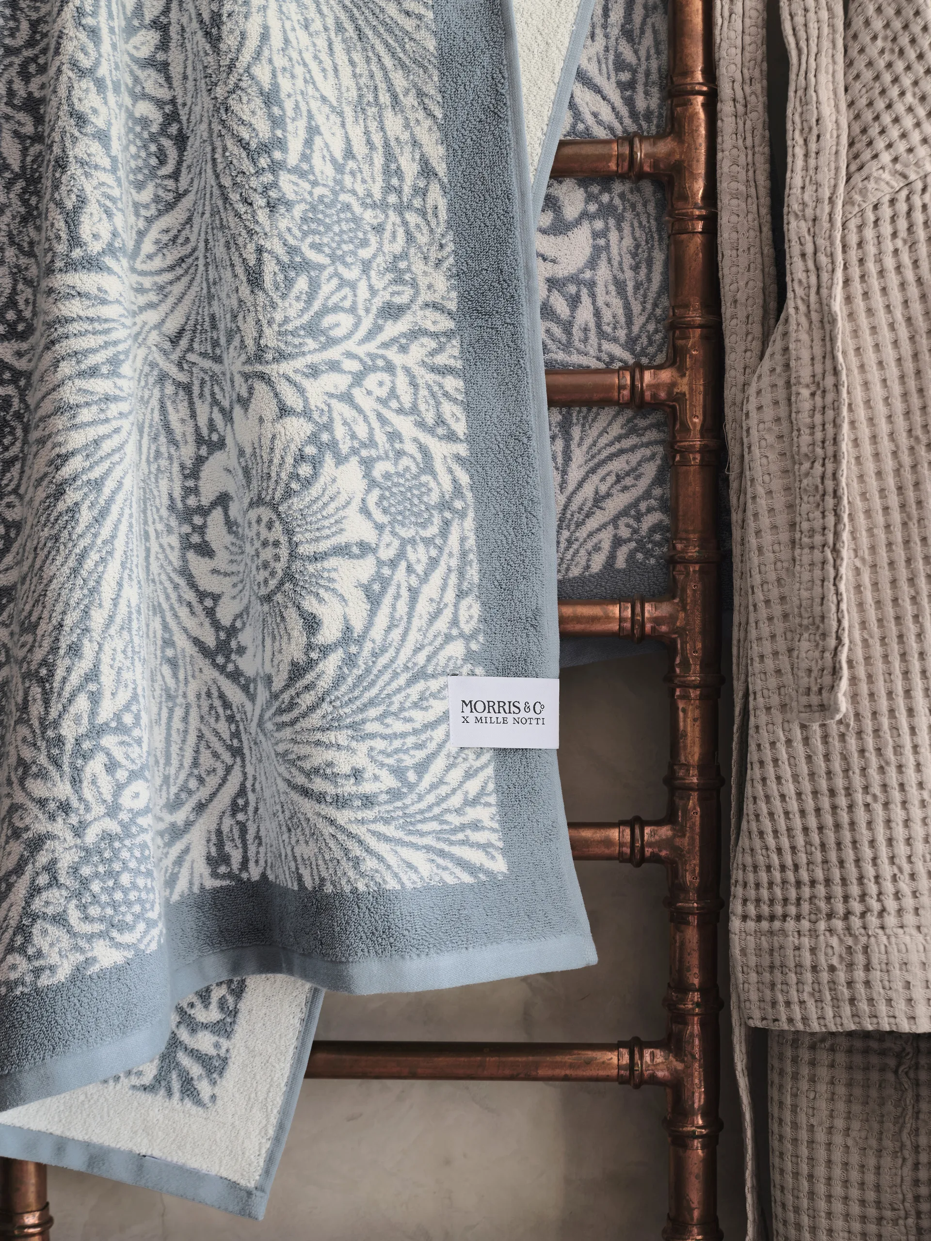 Morris & Co. Marigold Handduk EKO, Blå, 86x150 cm Mille Notti