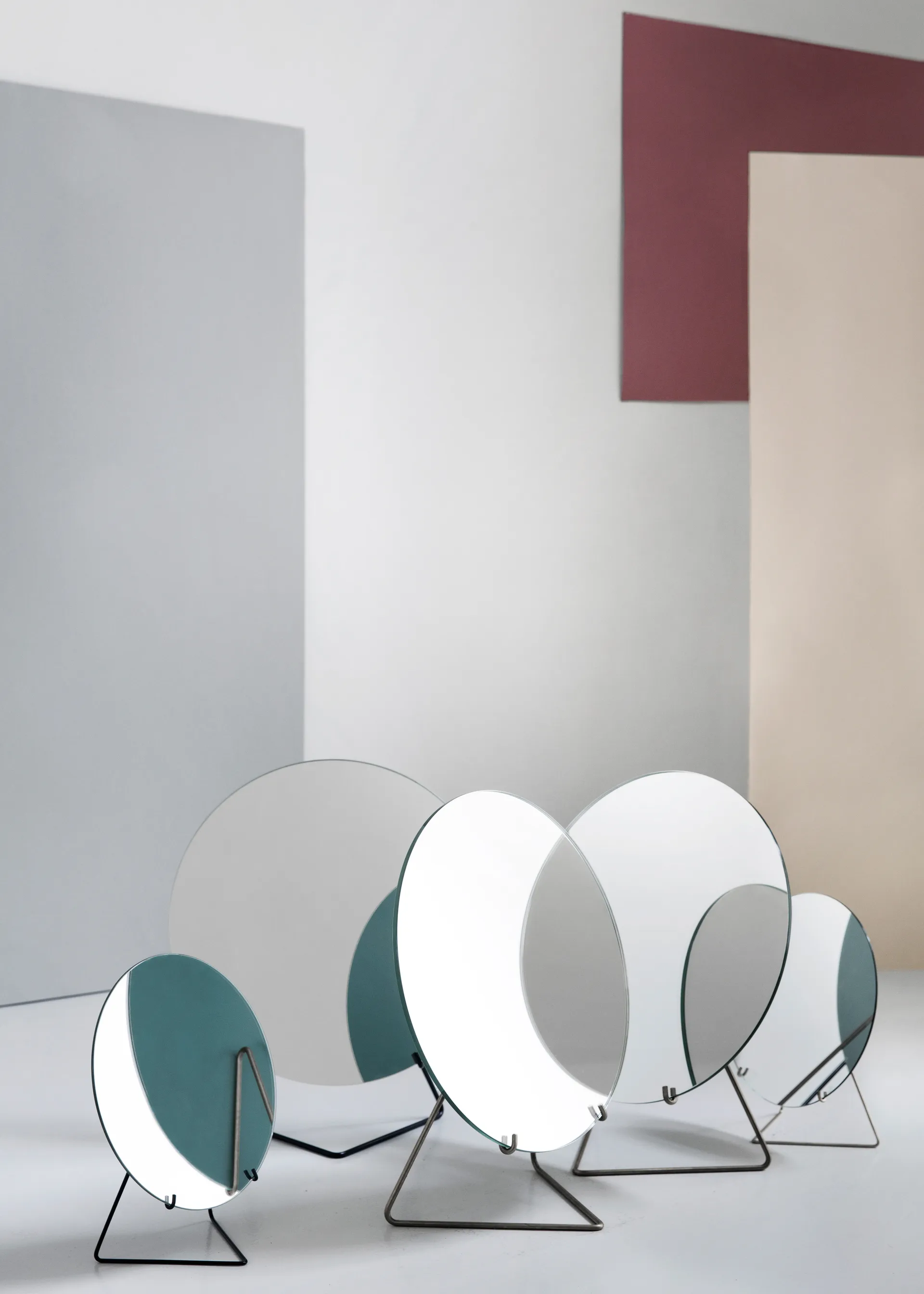 Bordsspegel Ø30 cm, Black MOEBE