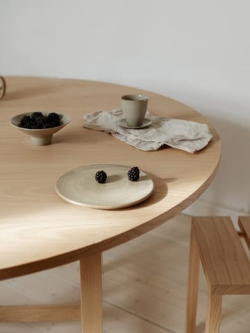 Moebe round dining table matbord Ø140 x73,2 cm - Ek - MOEBE