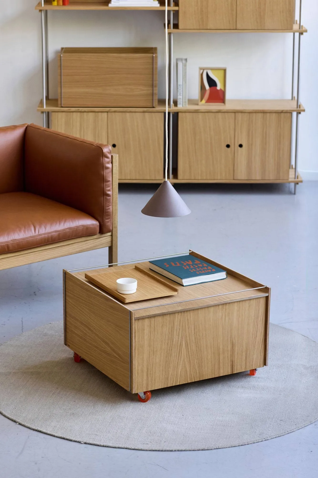 Moebe Storage Chest soffbord med förvaring, Oljad ek-rostfritt stål, 60x61x38.2 cm MOEBE