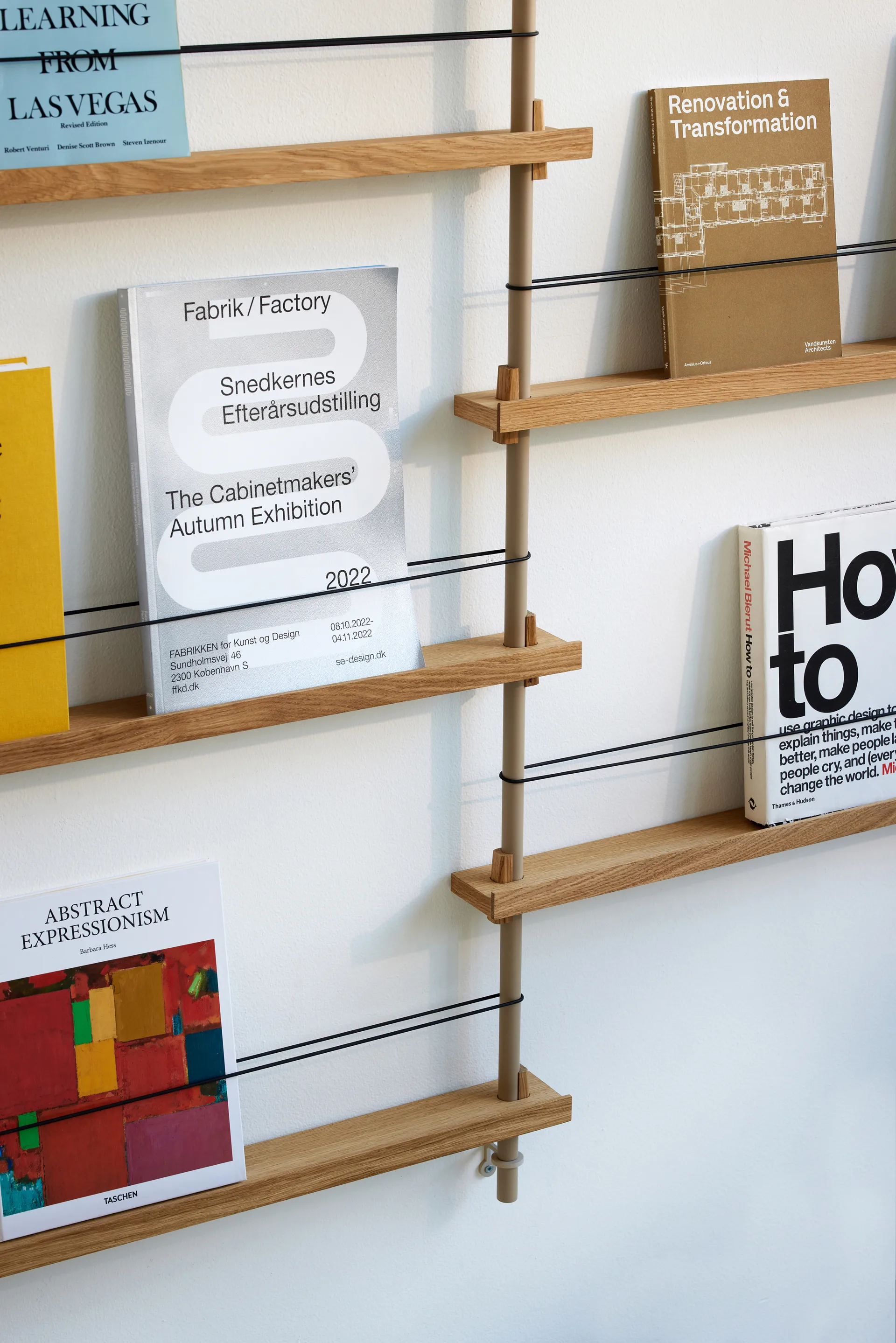 Moebe tidningsställ, Oak-grey MOEBE