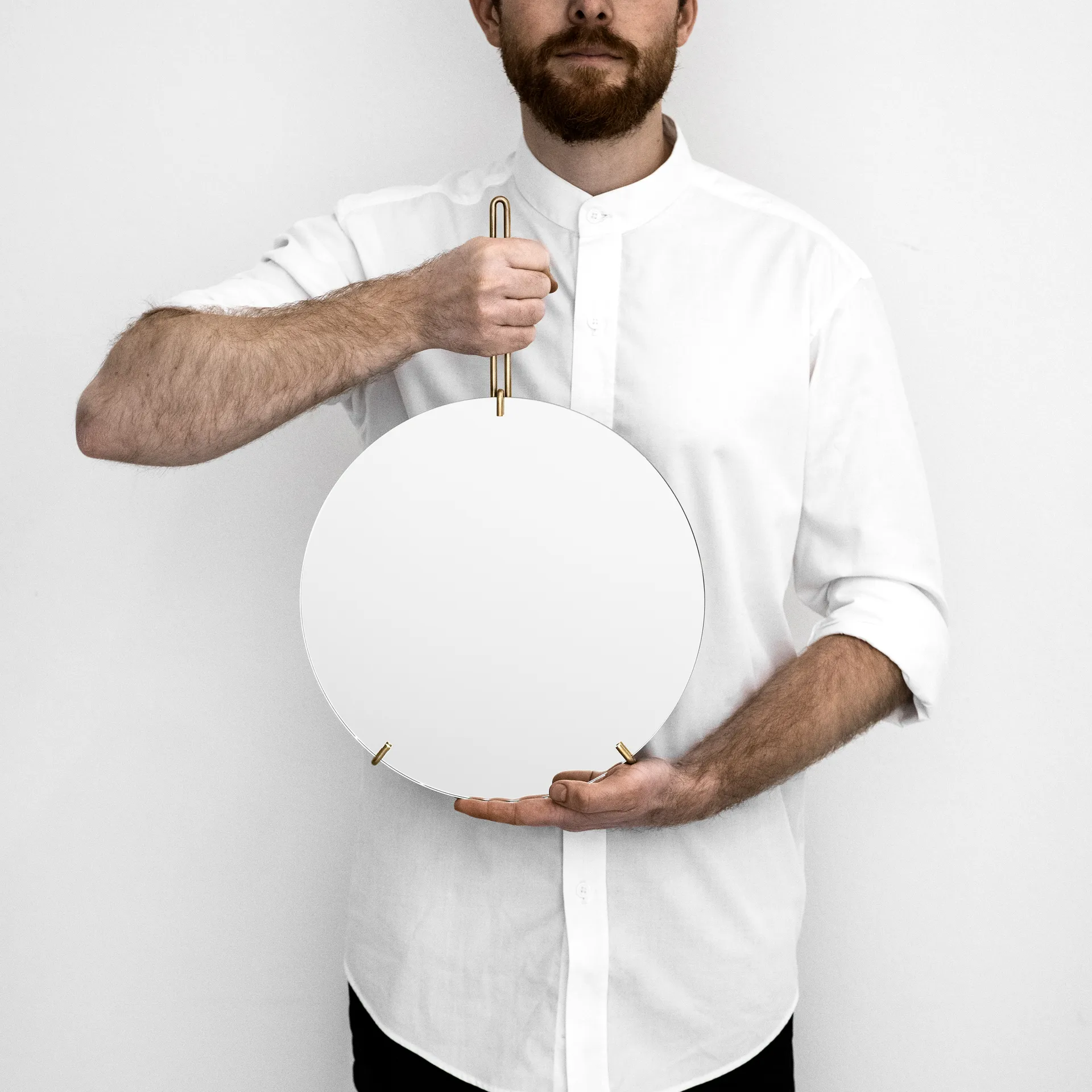 Moebe Wall mirror Ø 30 cm, Mässing MOEBE