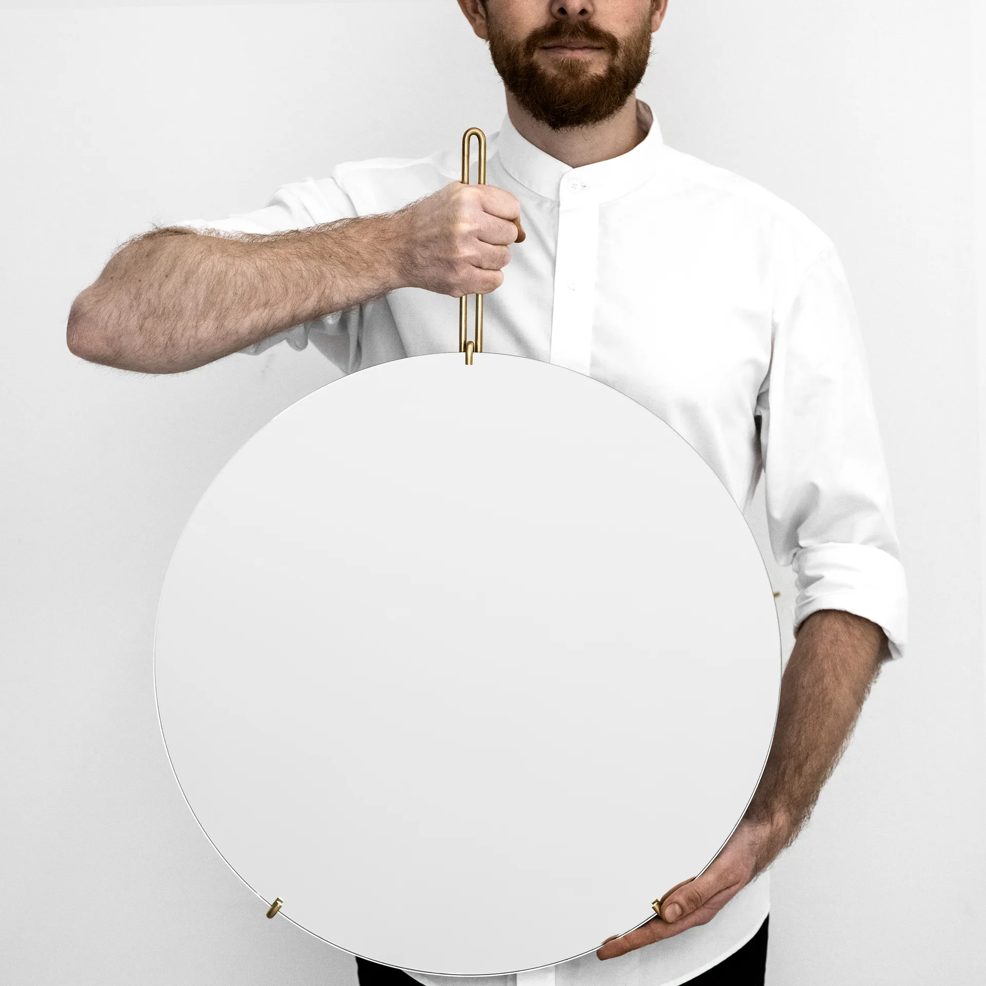 Moebe Wall mirror Ø 50 cm, Mässing MOEBE