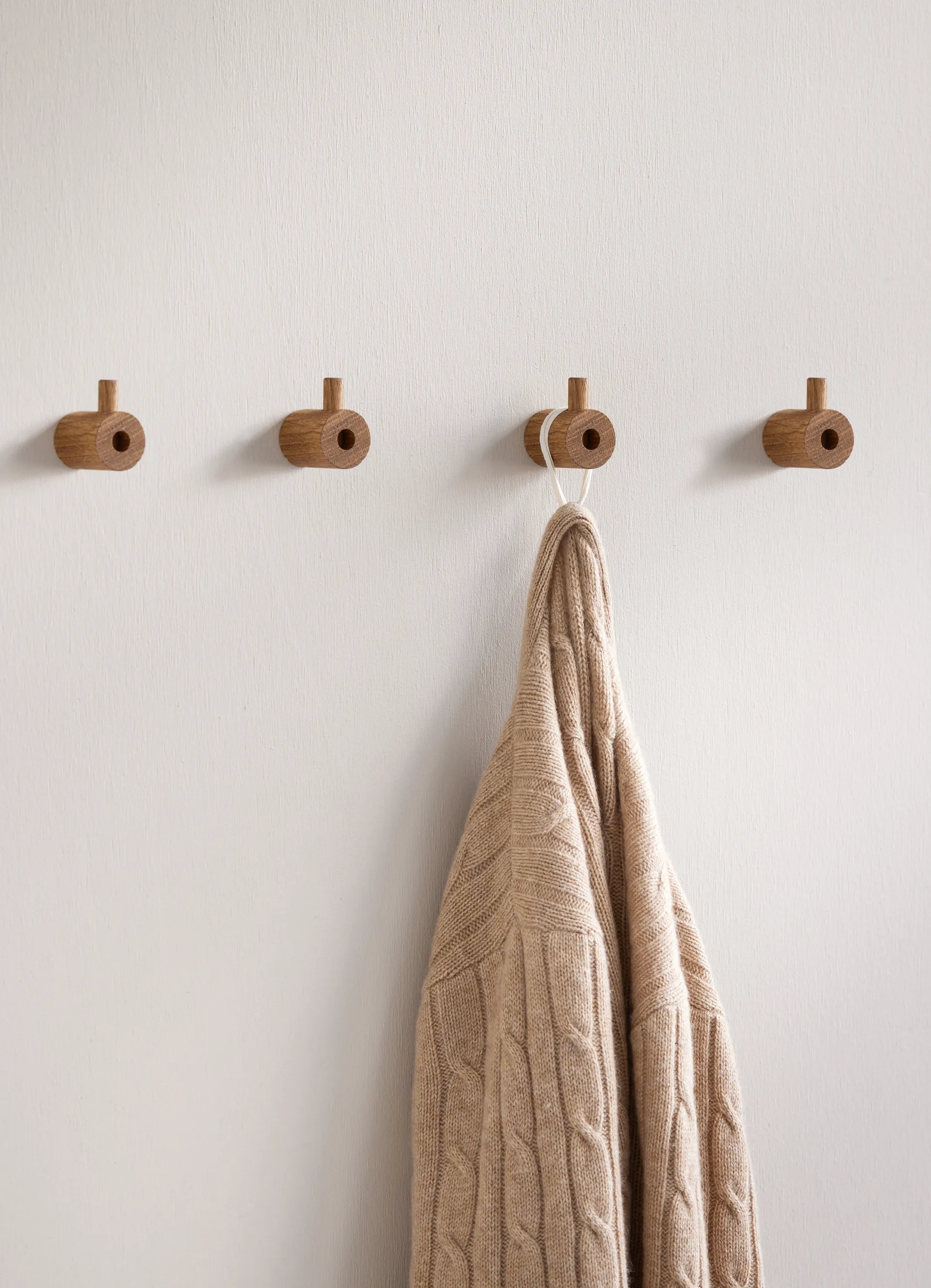 Moebe wooden wall hook krok, Ek MOEBE