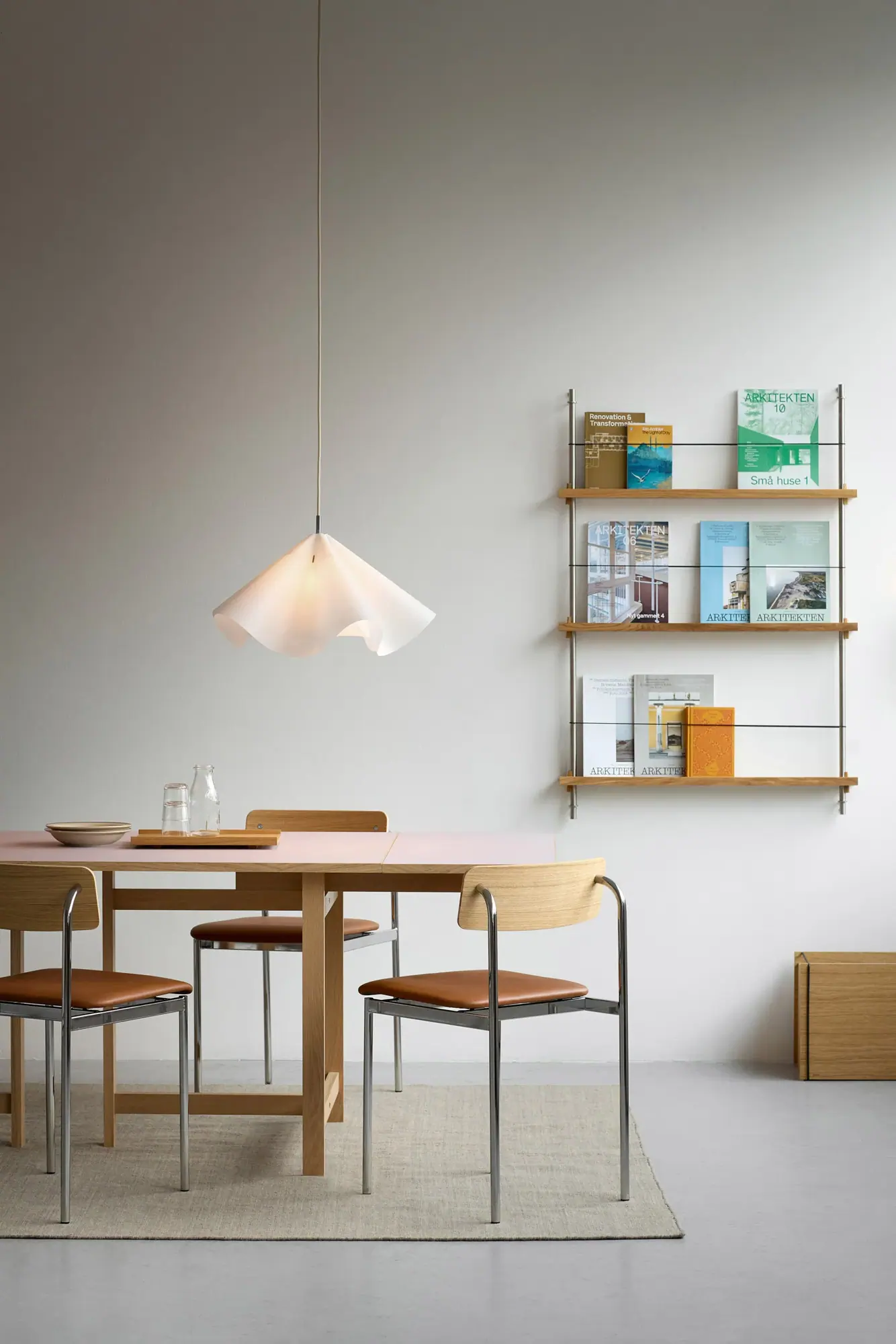 Sinuate pendel, White-brass, medium Ø60x30 cm MOEBE Sinuate pendel, White-brass, medium Ø60x30 cm MOEBE