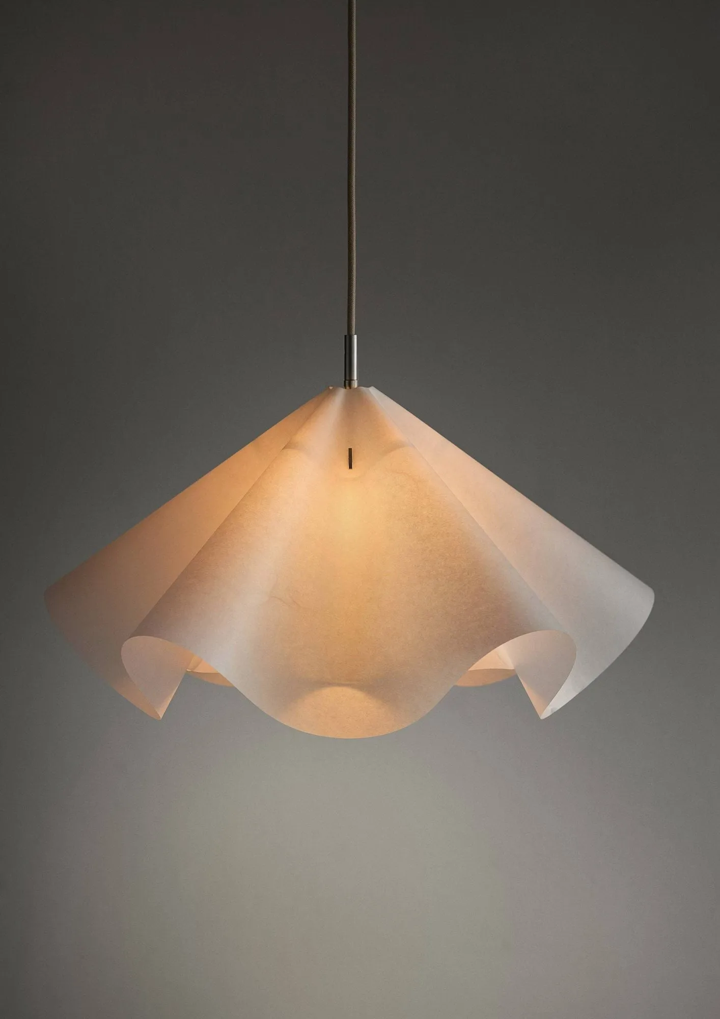 Sinuate pendel, White-brass, medium Ø60x30 cm MOEBE Sinuate pendel, White-brass, medium Ø60x30 cm MOEBE