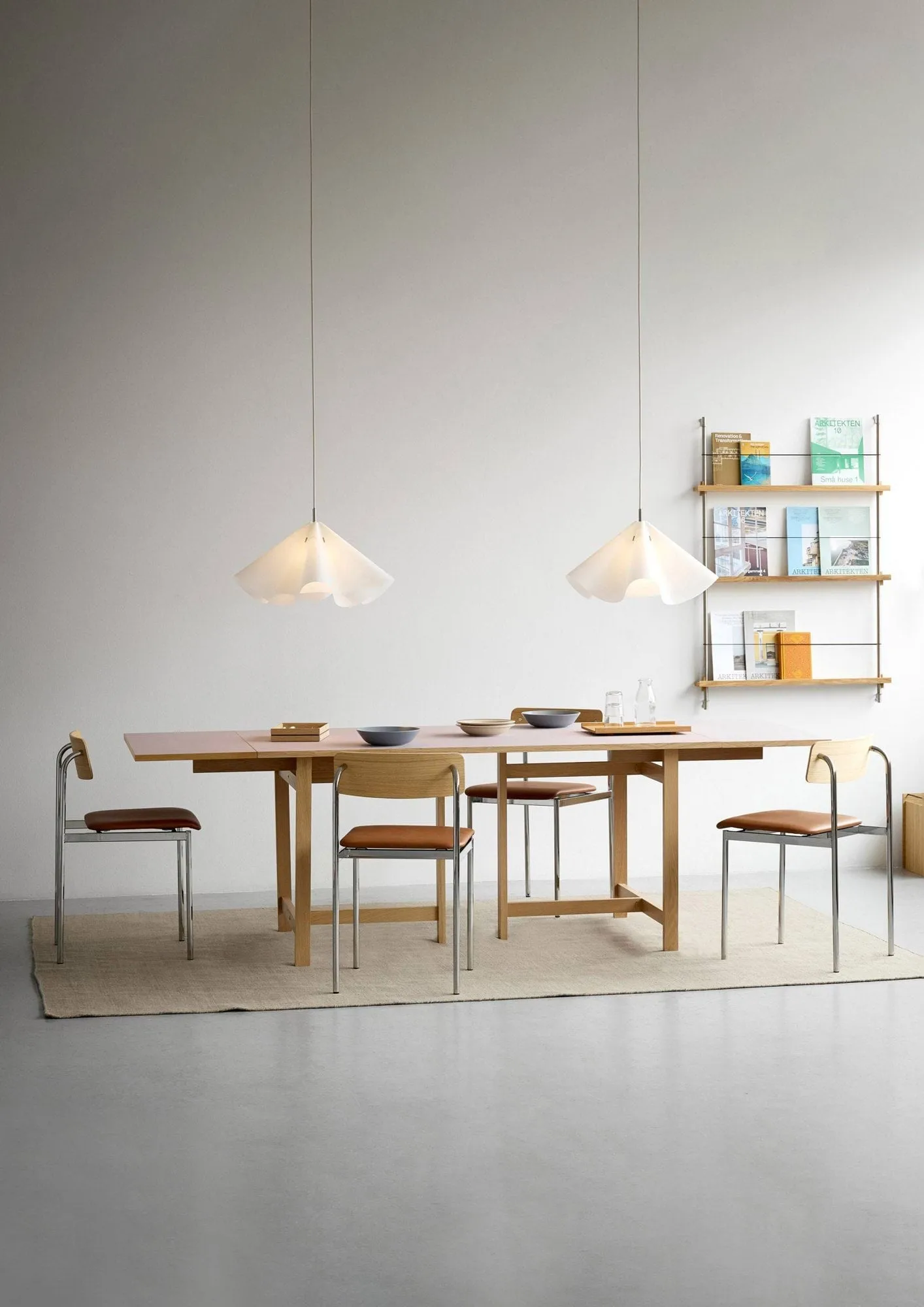 Sinuate pendel, White-brass, medium Ø60x30 cm MOEBE Sinuate pendel, White-brass, medium Ø60x30 cm MOEBE