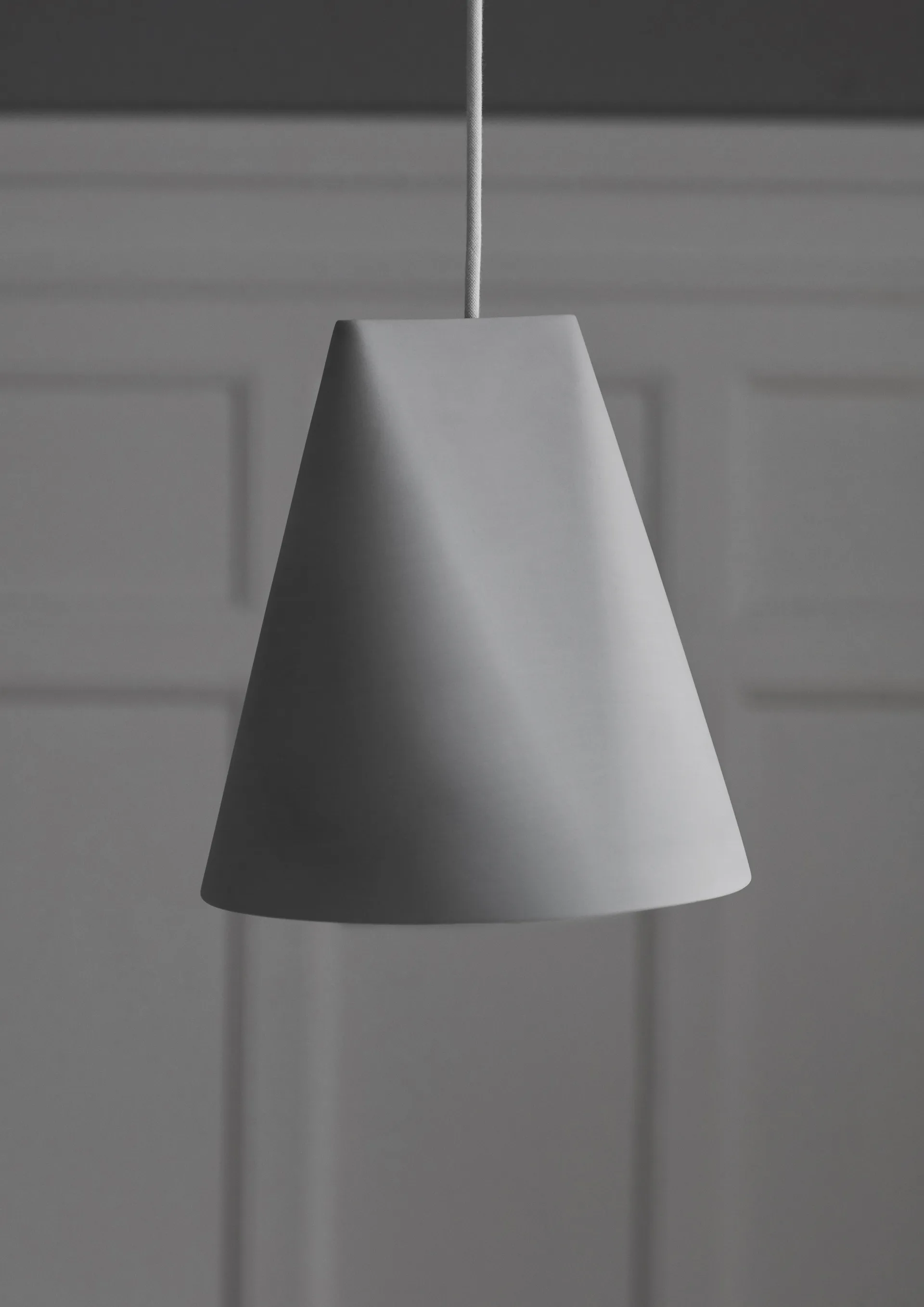 Taklampa keramik 23x23,5 cm, Light Grey MOEBE