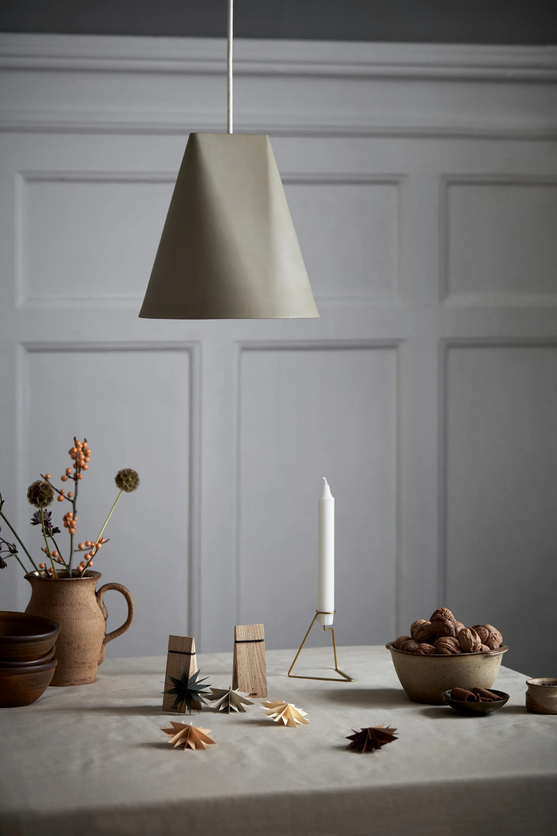 Taklampa keramik 23x23,5 cm, Olive MOEBE