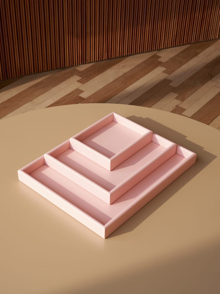 Arrange bricka medium 27,3x32,6 cm - Ruby - Montana