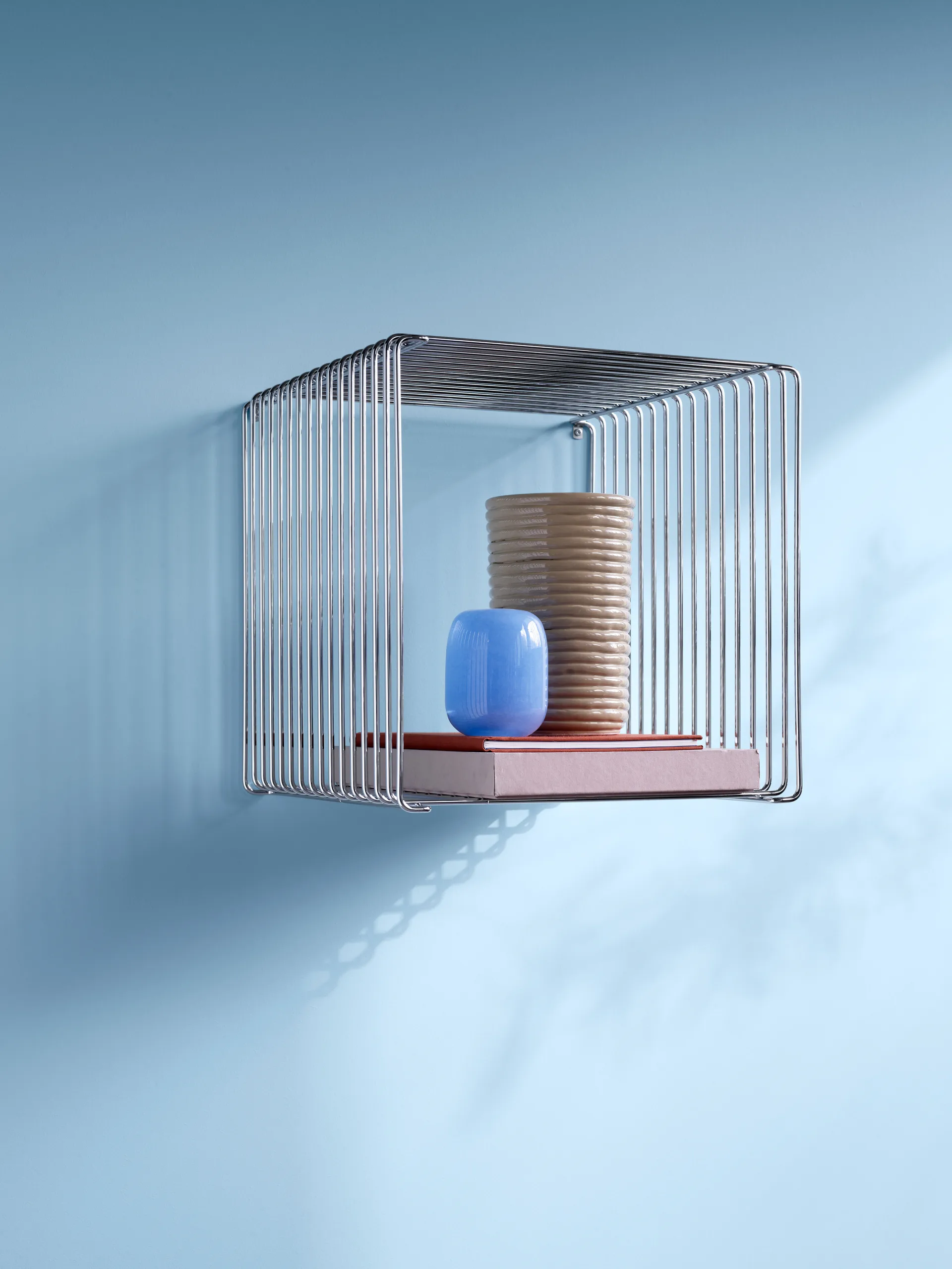 Panton Wire Single hylla 34,8x34,8x25,7 cm, Chrome Montana