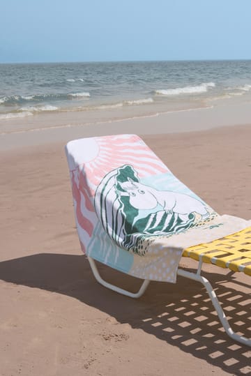 En dag på stranden Mumin strandhandduk - 93x150 cm - Moomin Arabia
