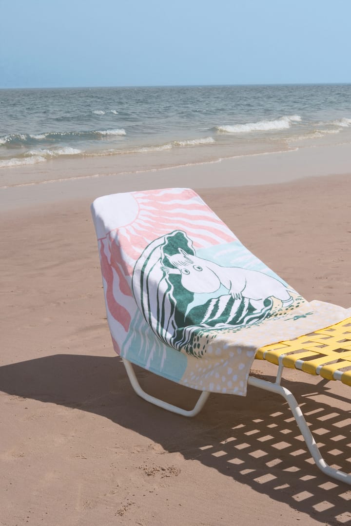 En dag på stranden Mumin strandhandduk, 93x150 cm Moomin Arabia