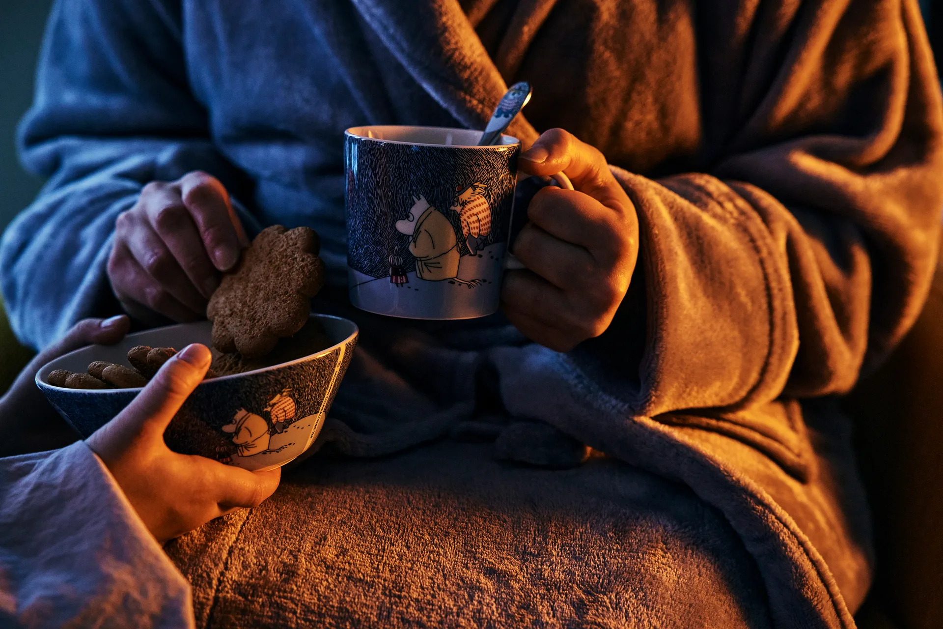 Månsken i snön Muminmugg 2021, 30 cl Moomin Arabia