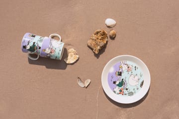 Muminmugg 2025 En dag på stranden - 30 cl - Moomin Arabia