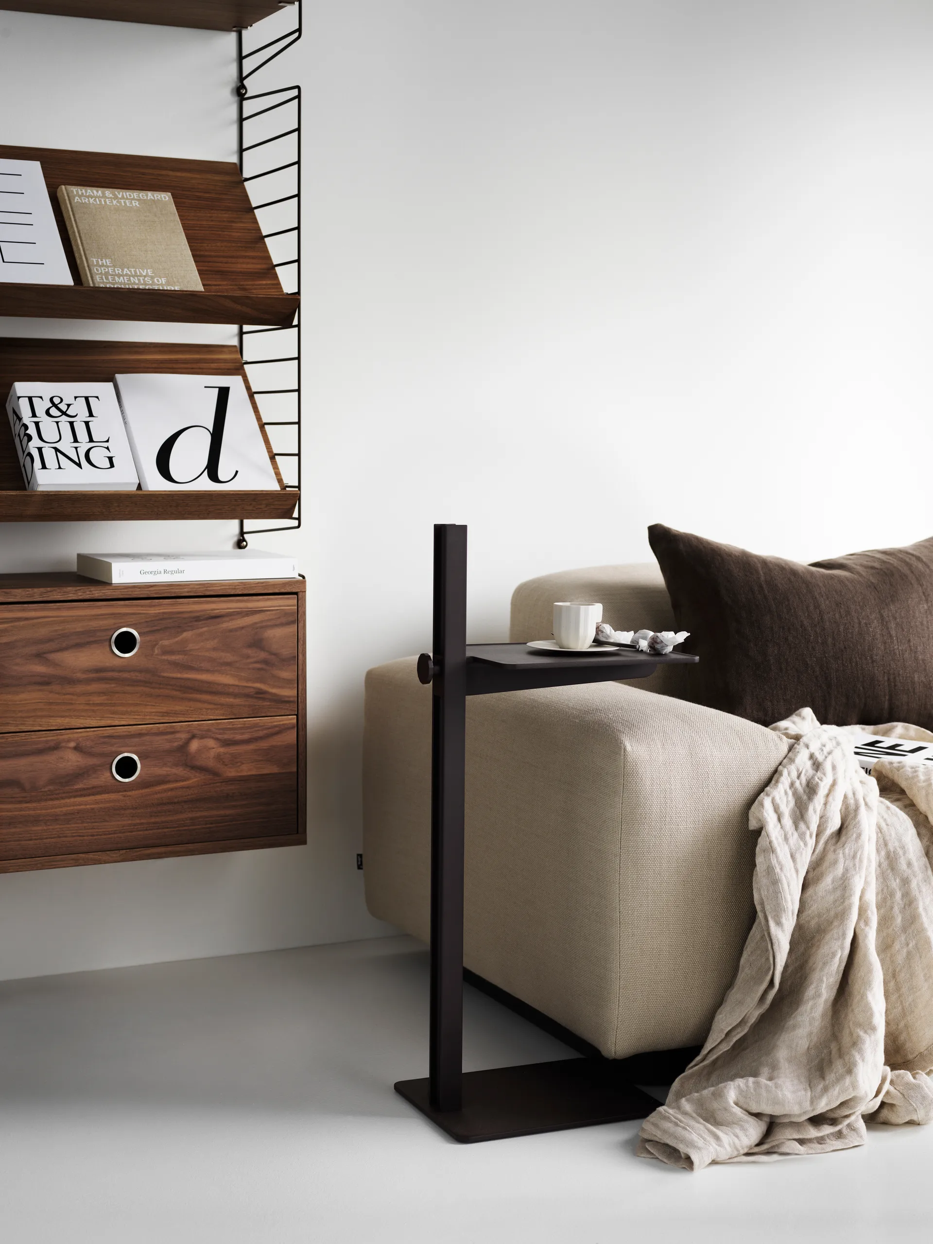 Museum sidobord, Svart Museum