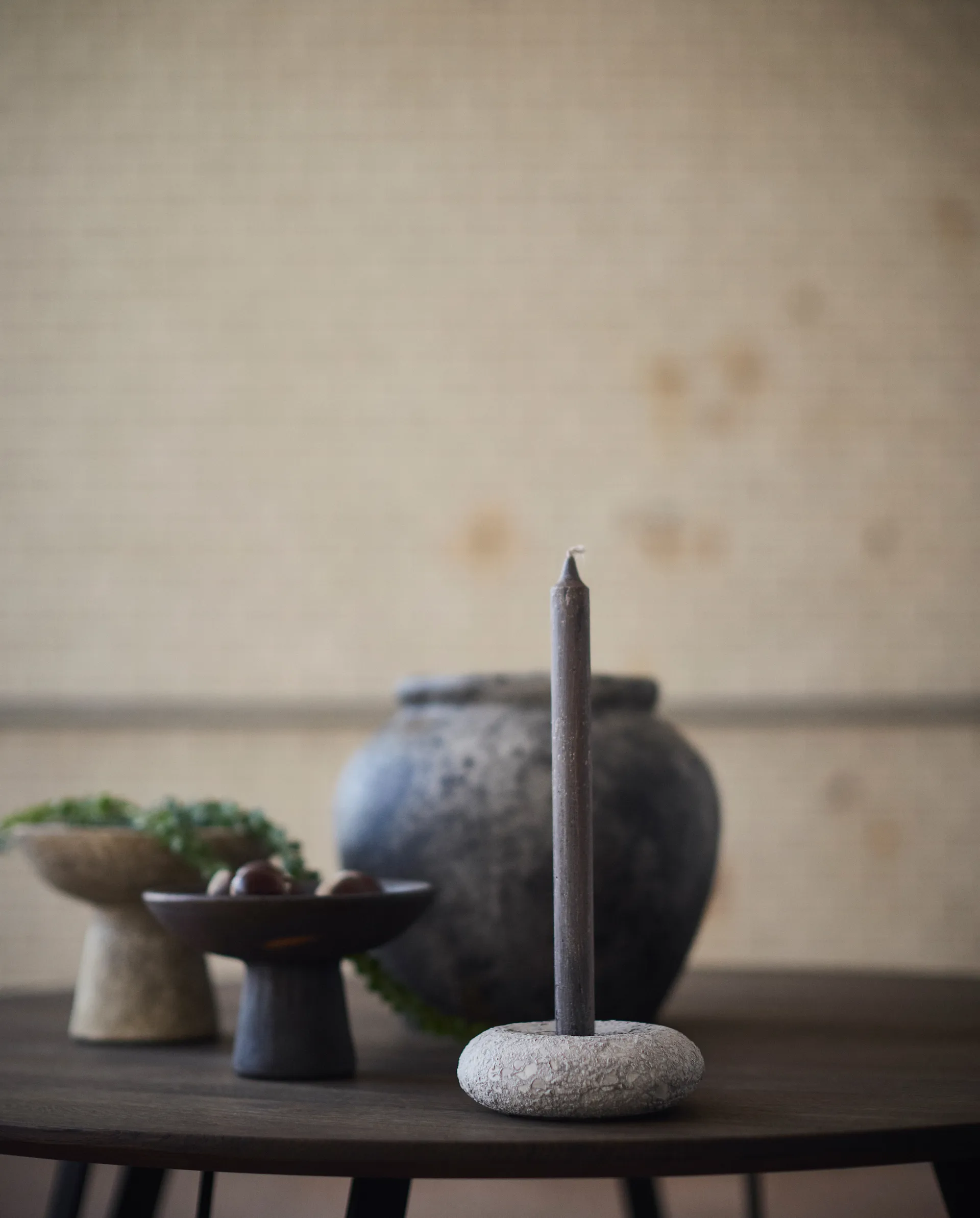 Luna ljusstake, Grey, Ø13x4,8 cm MUUBS
