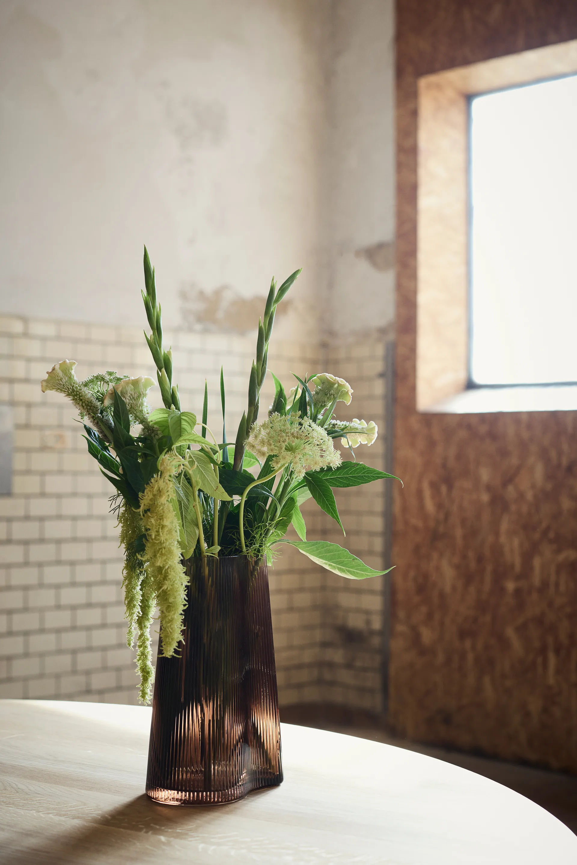 Ripe vas, Smoked brown, 26 cm MUUBS