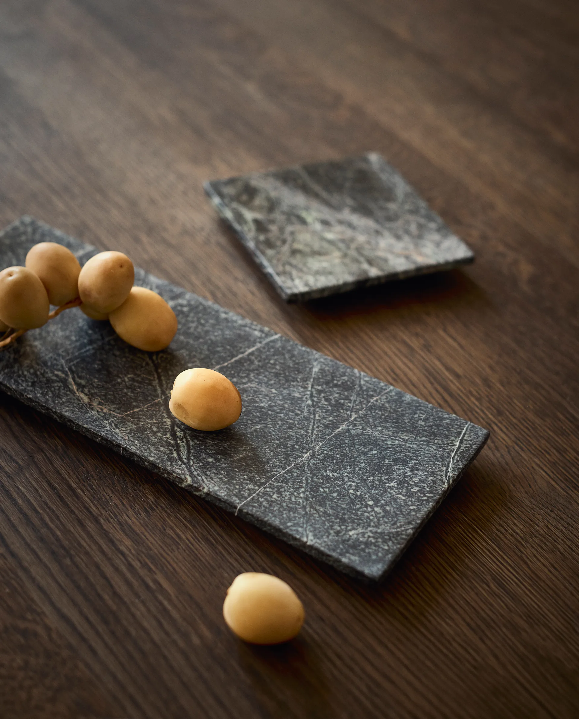 Vita dekorationsbricka, Seagrass, 30x12 cm MUUBS