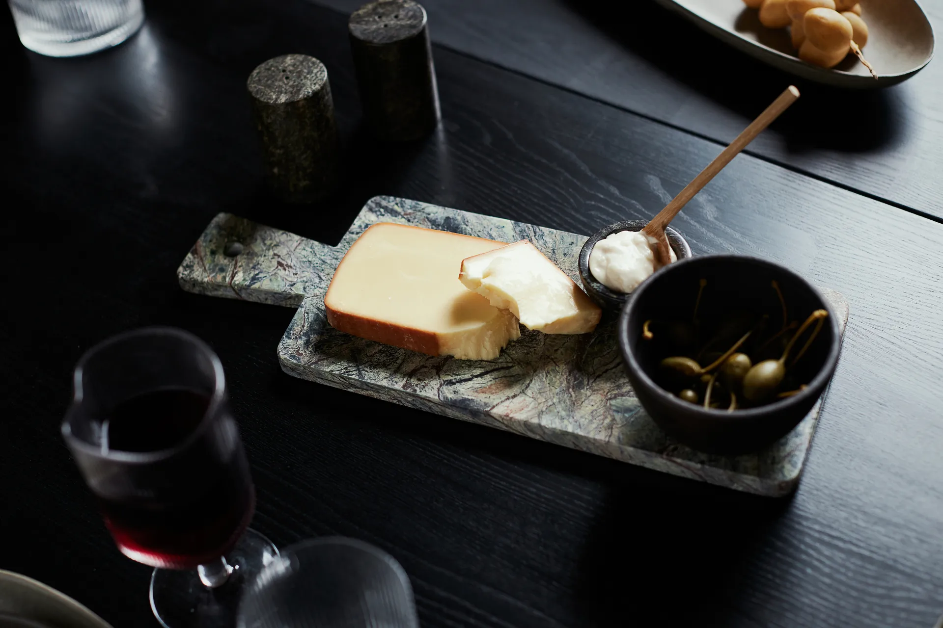 Vita tapasbricka 14,5x39 cm, Seagrass MUUBS