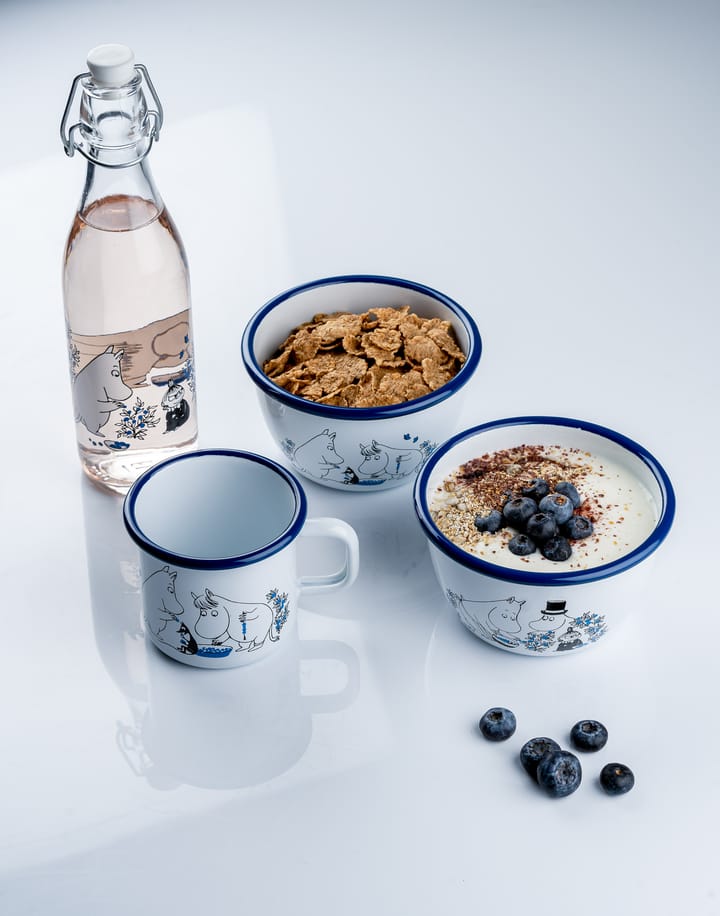 Blueberries emaljmugg 37 cl - Vit - Muurla