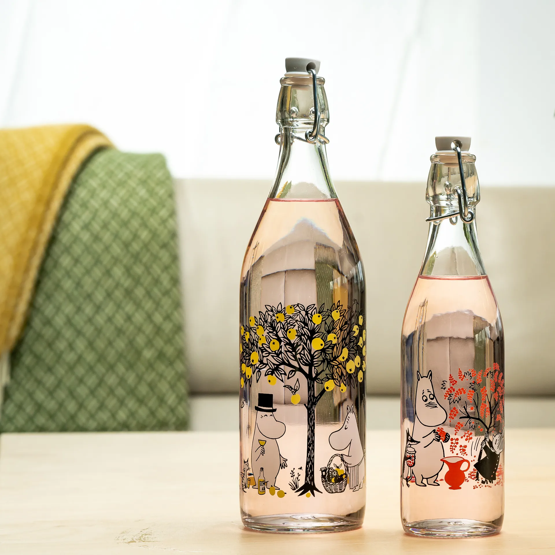 Mumin glasflaska 1 L, Apples Muurla