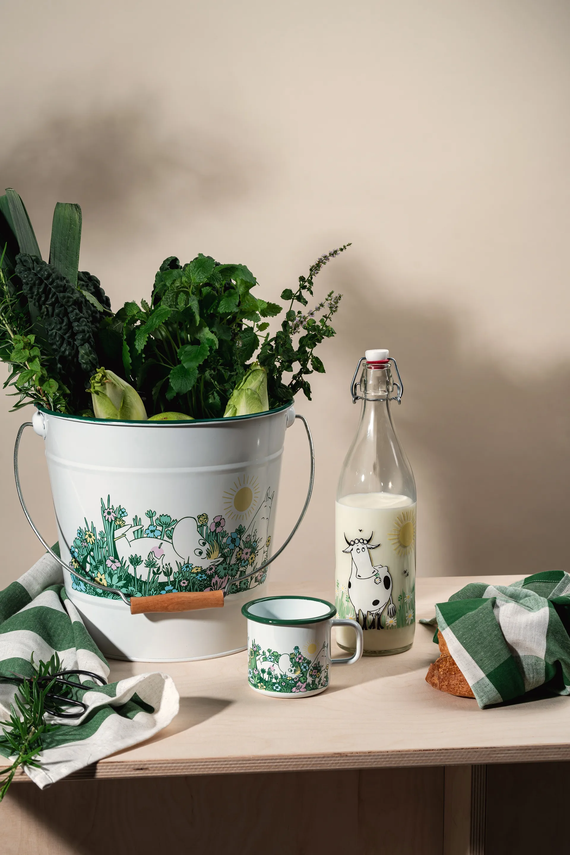 Mumin glasflaska 1 L, Meadow Muurla