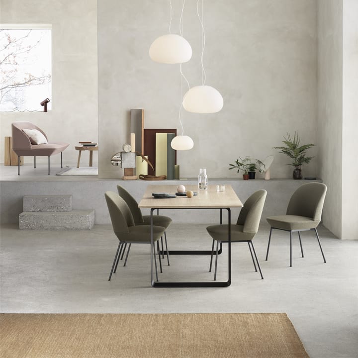 70/70 matbord 225x90 cm, Oak venner-Plywood-White Muuto