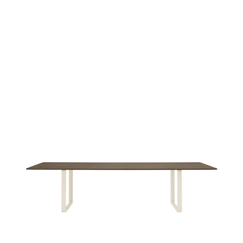 70/70 matbord 295x108 cm, Solid smked oak-Sand Muuto