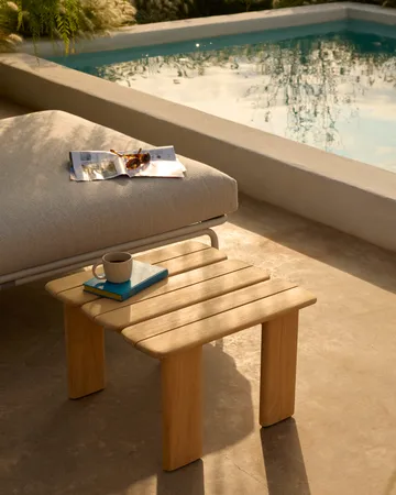 Assemble soffbord - Teak, 55x55 cm - Muuto