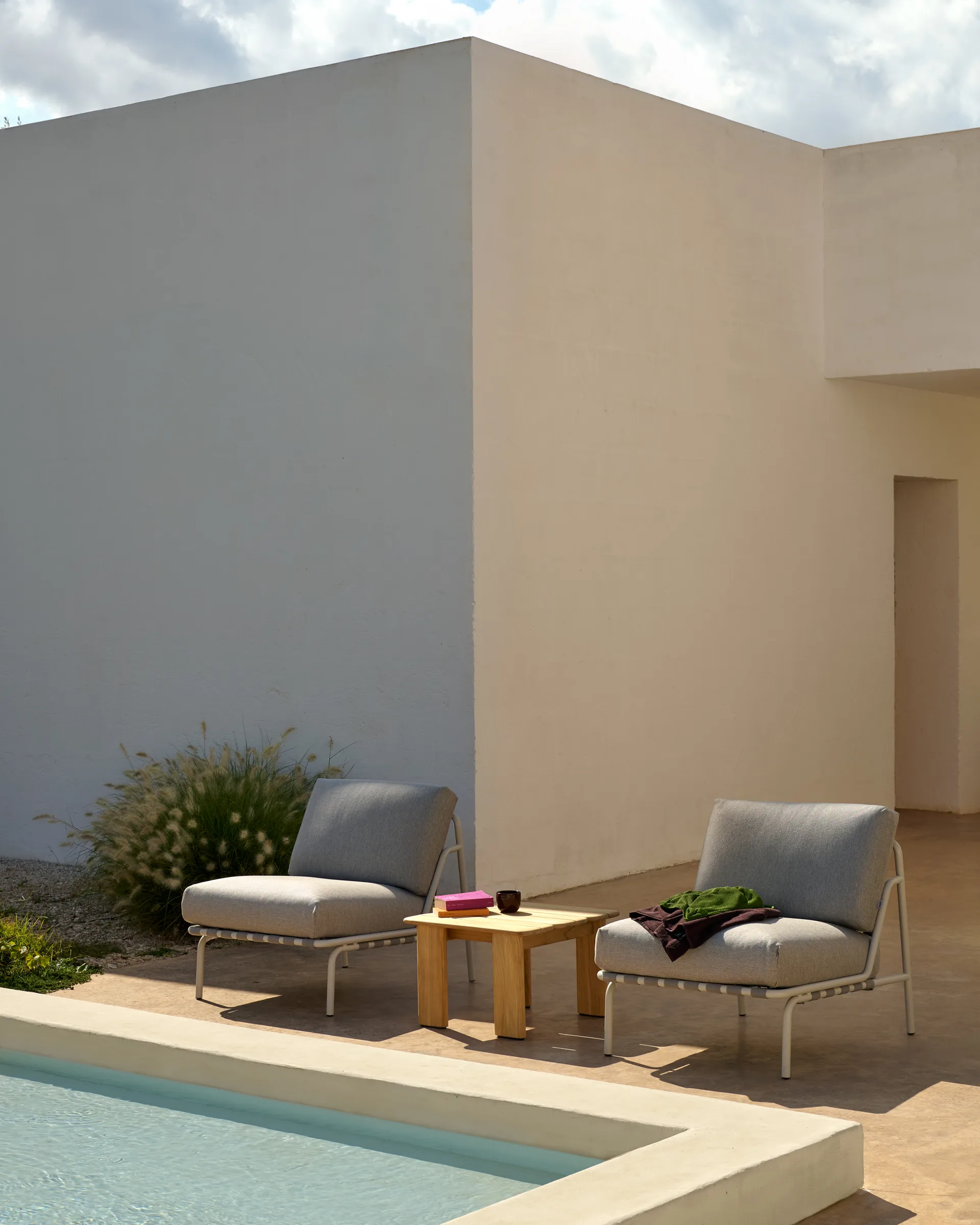 Assemble soffbord, Teak, 55x55 cm Muuto