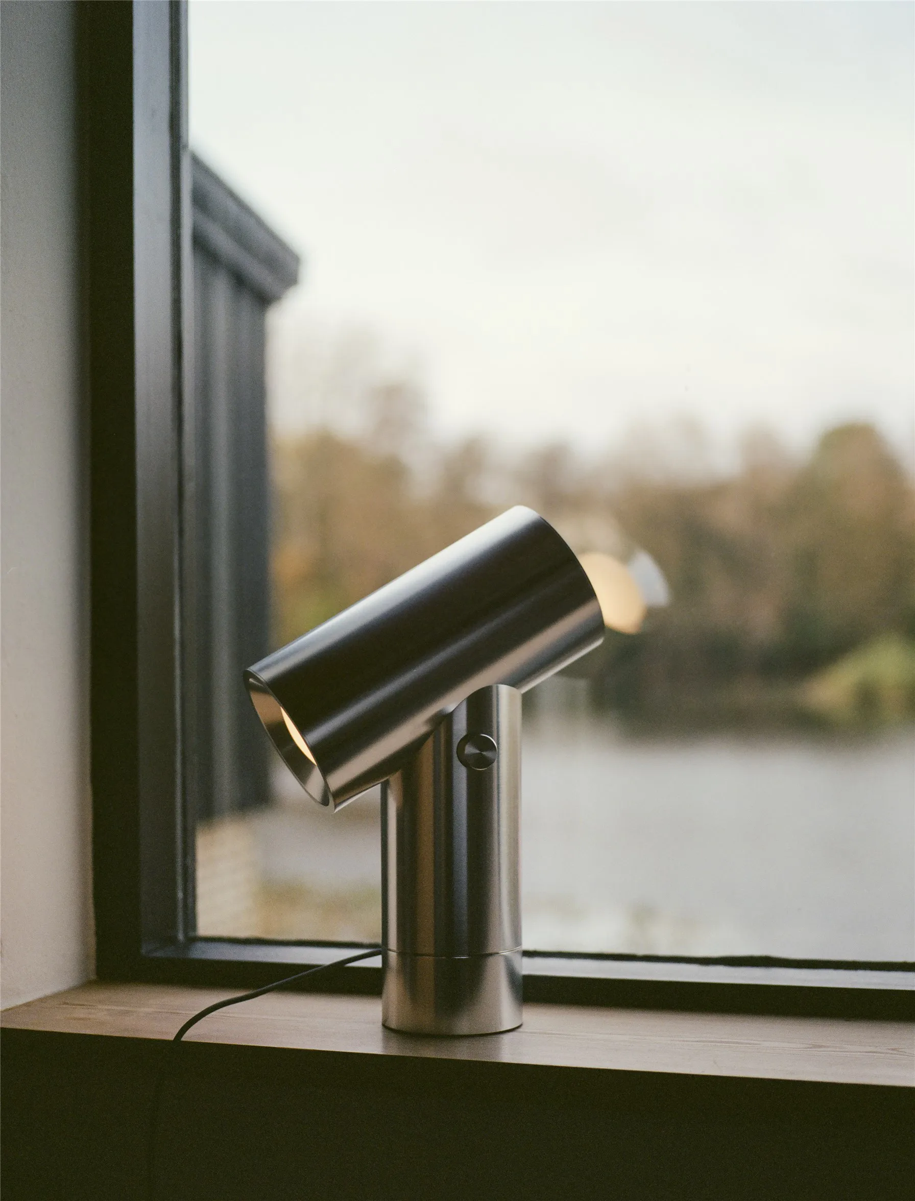 Beam bordslampa 45,4 cm, Polerad aluminium Muuto