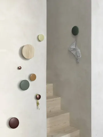 Dots Wood klädkrok - Light olive, Ø6,5 cm - Muuto
