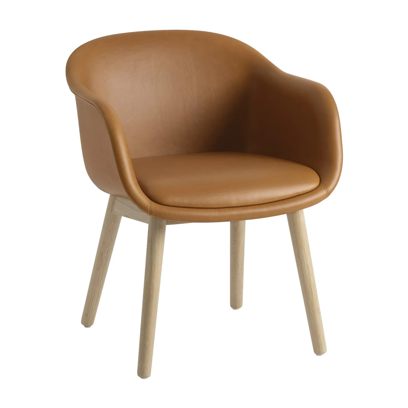 Fiber Conference Armchair med träben, Refine leather cognac-oak Muuto