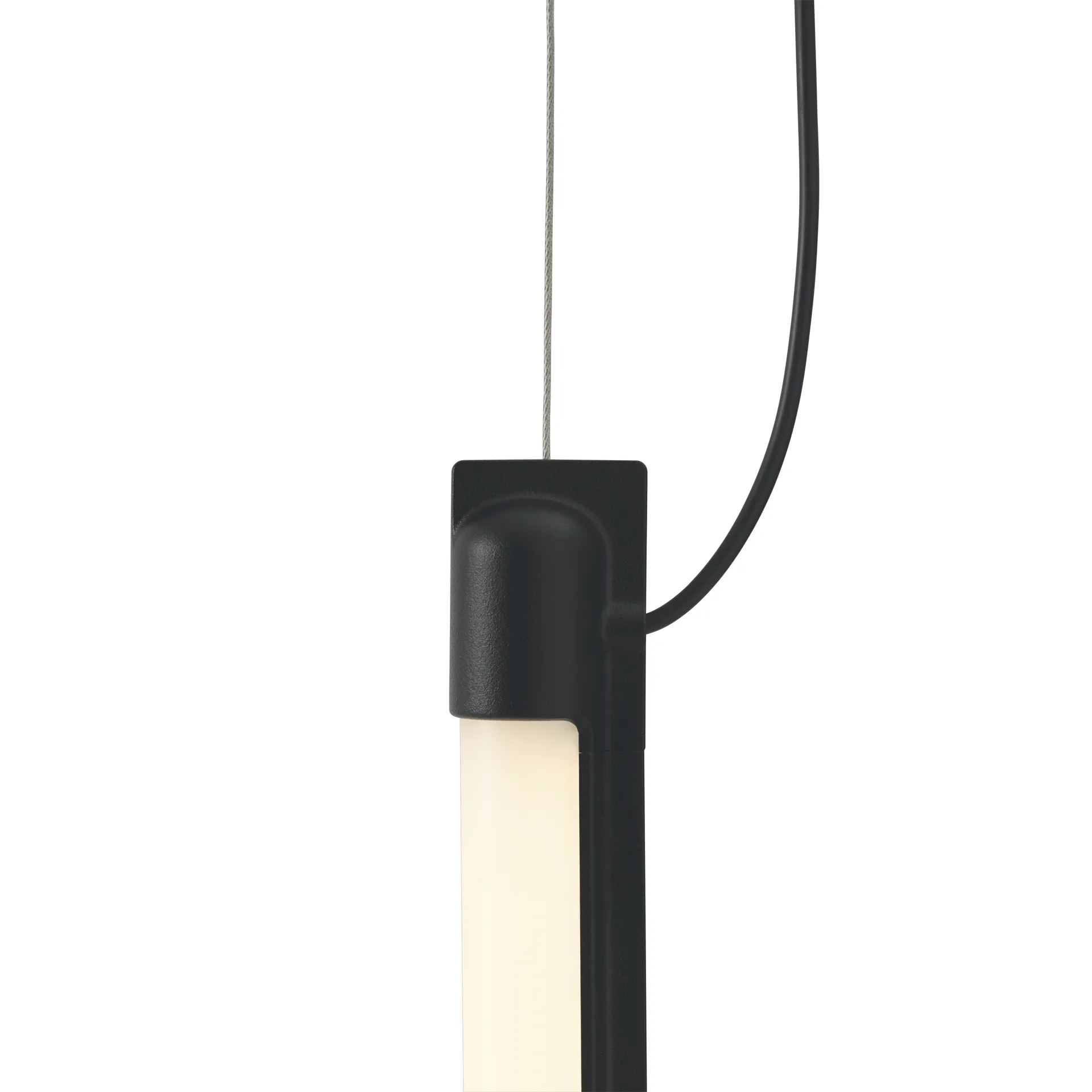 Fine Suspension Lamp 60 cm, Black Muuto
