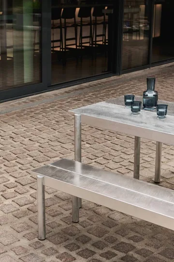 Linear Steel bord 140x75 cm - Warm galvanized steel - Muuto