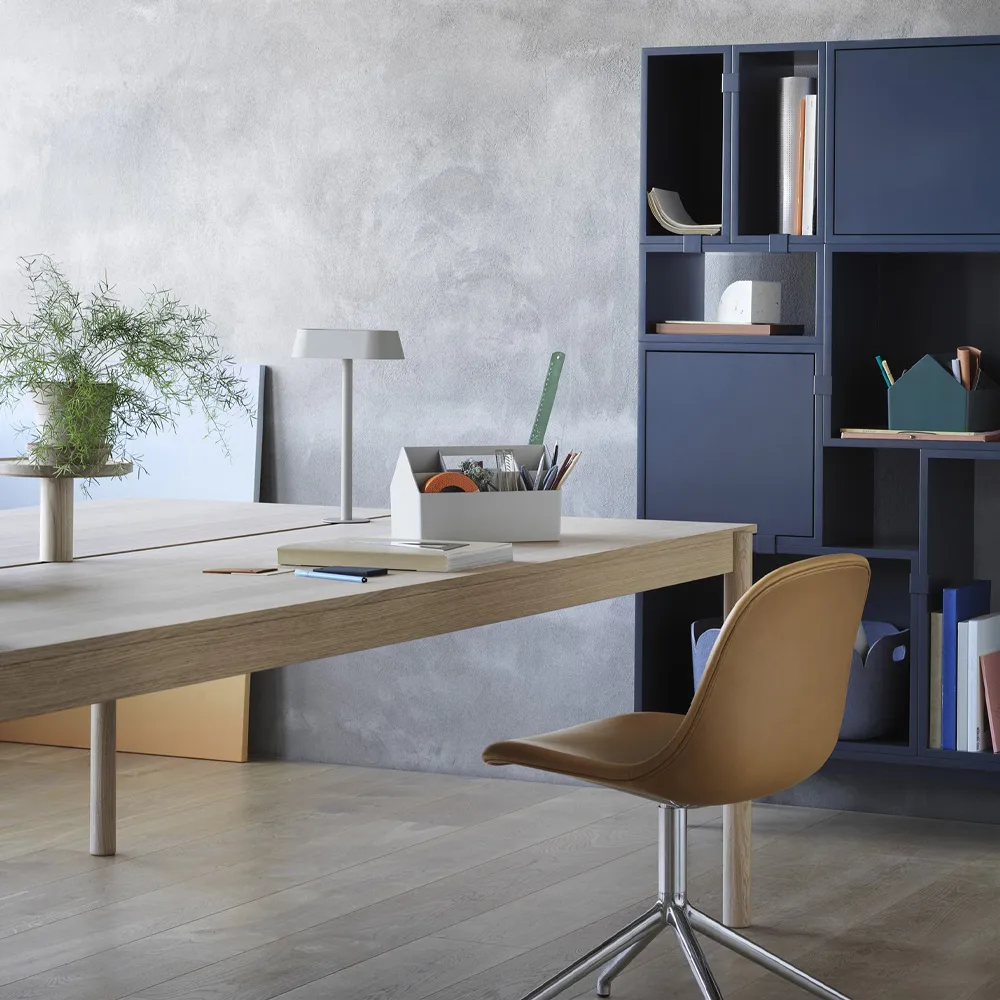 Linear System End Module bord, Black-Oak 142x120 cm Muuto