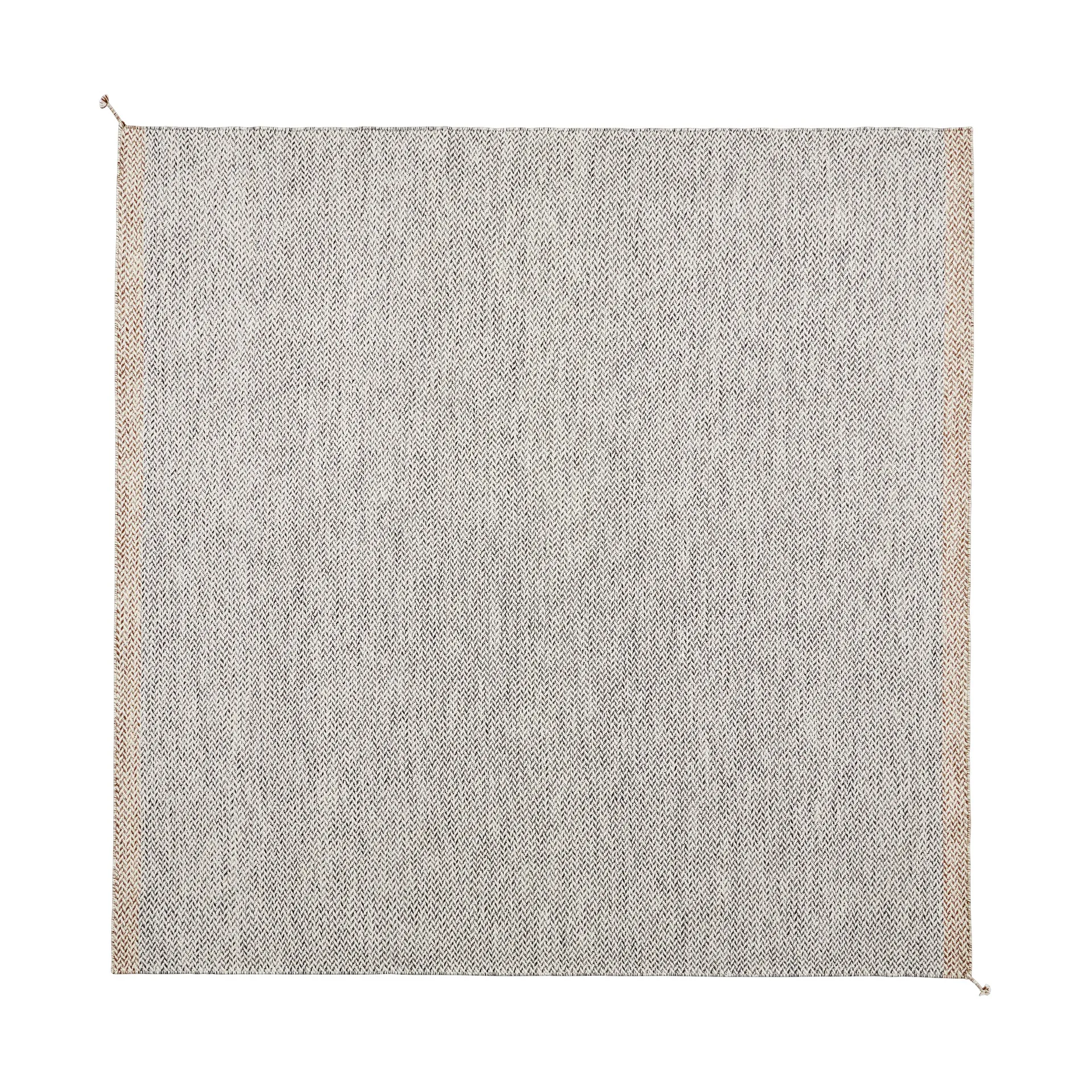 Ply ullmatta 240x240 cm, Black-white Muuto