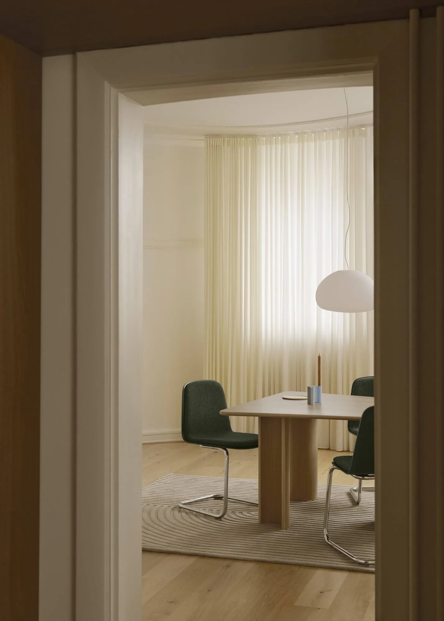 Relevo Rug Quattro ullmatta, Dark green, 170x240 cm Muuto Relevo Rug Quattro ullmatta, Dark green, 170x240 cm Muuto