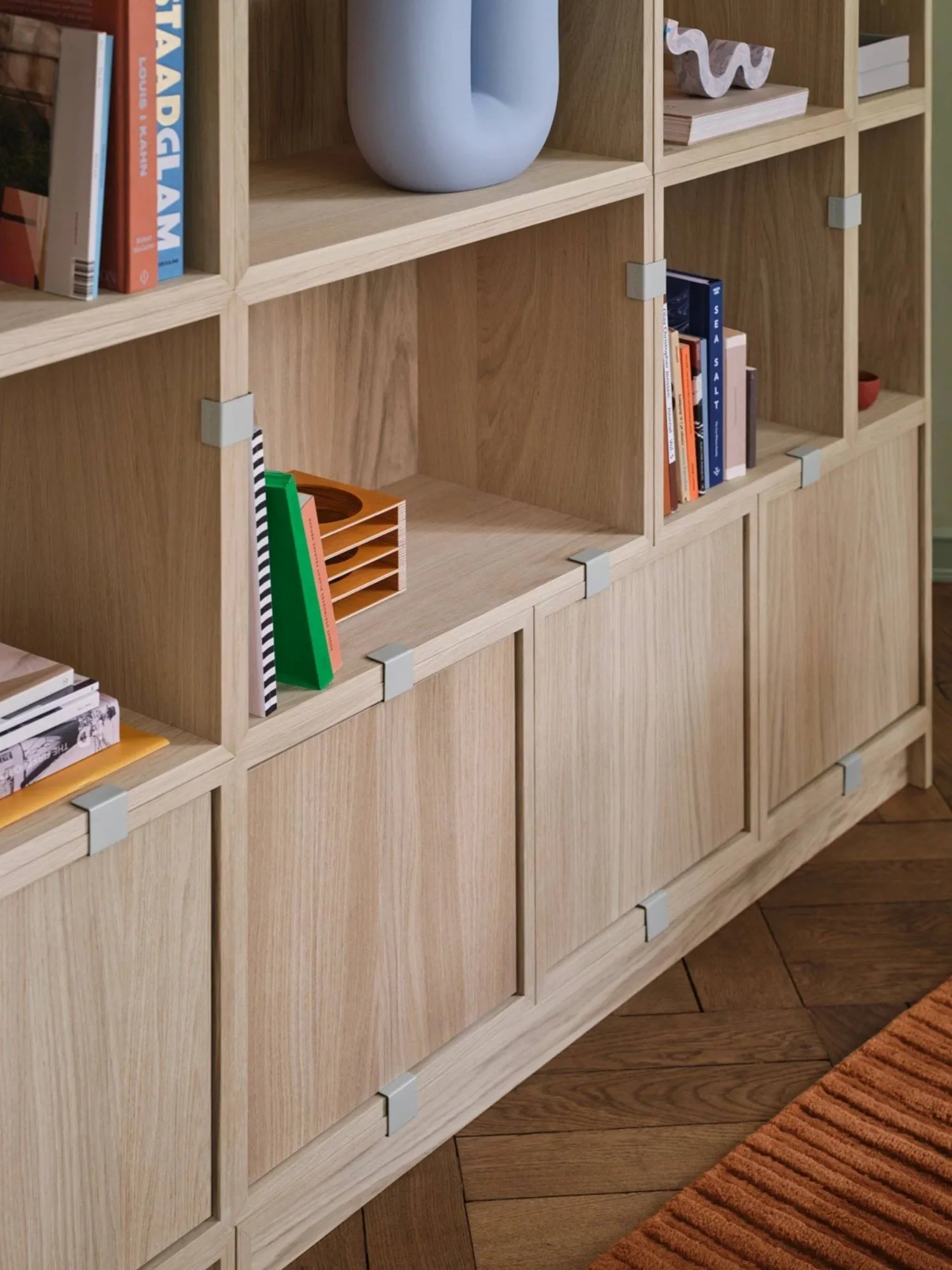 Stacked förvaringssystem med ryggskiva large, Oak Muuto