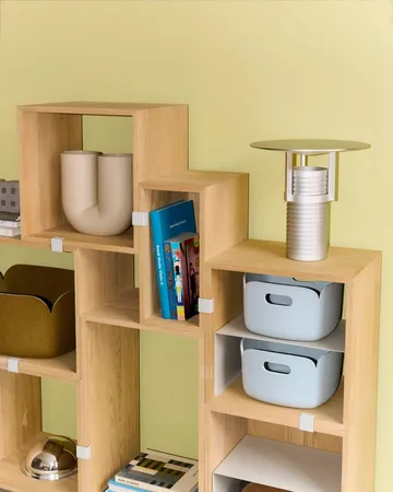 Stacked förvaringssystem med ryggskiva medium - Oak - Muuto