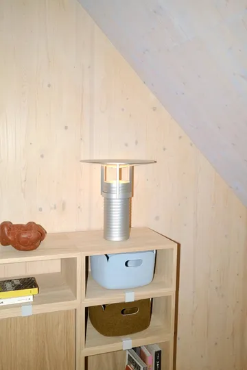Stacked förvaringssystem med ryggskiva medium - Oak - Muuto