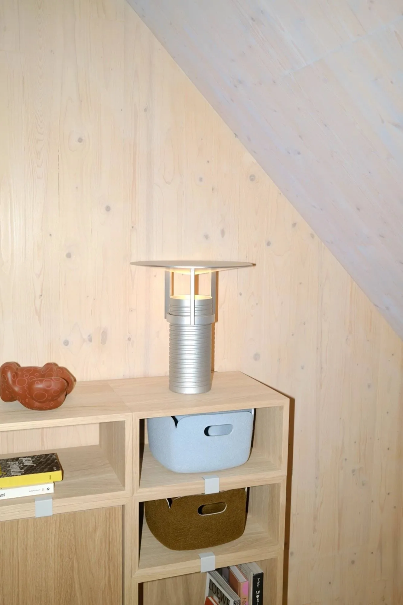 Stacked förvaringssystem small med ryggskiva, Oak Muuto
