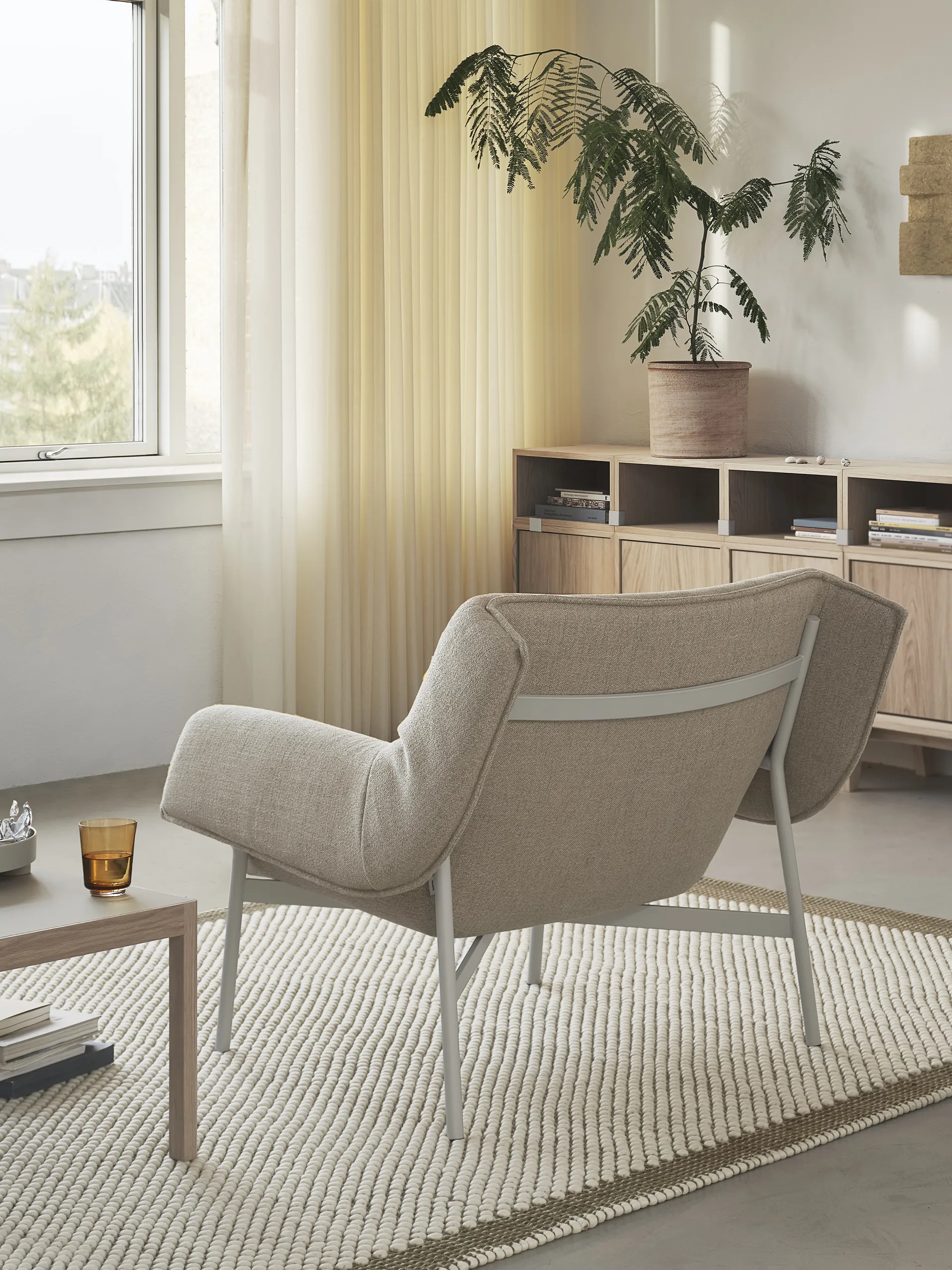 Wrap Lounge Chair loungestol, Ecriture 240-grey Muuto