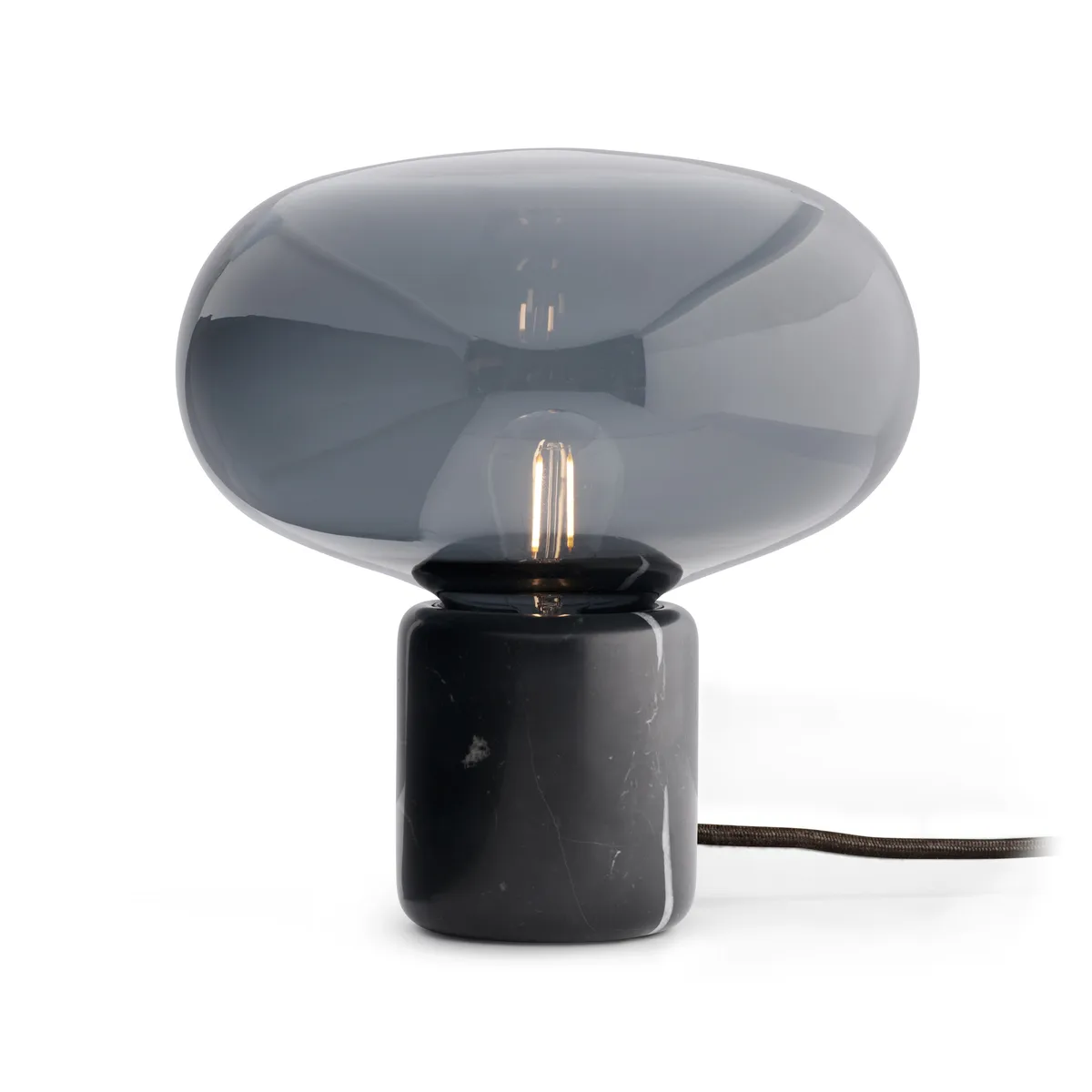 New Works Karl-Johan bordslampa Black marquina-smoked glass