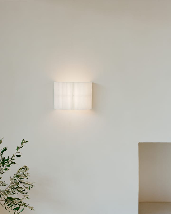 Nebra vägglampa Ø27-40 cm - White - New Works