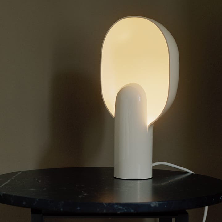 Ware bordslampa - Milk White - New Works