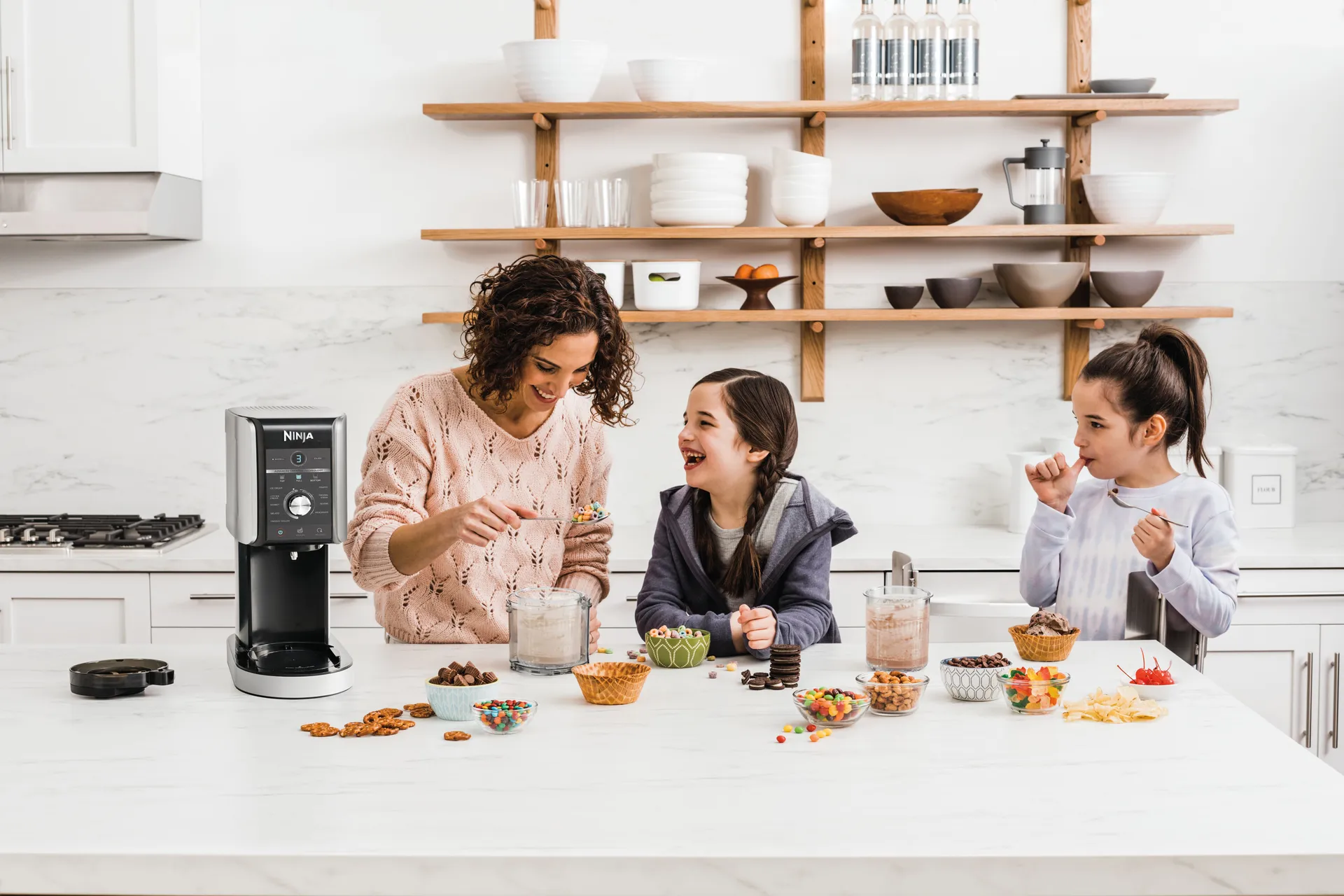 Ninja CREAMi deluxe NC502EU glass- och dessertmaskin, Black Ninja