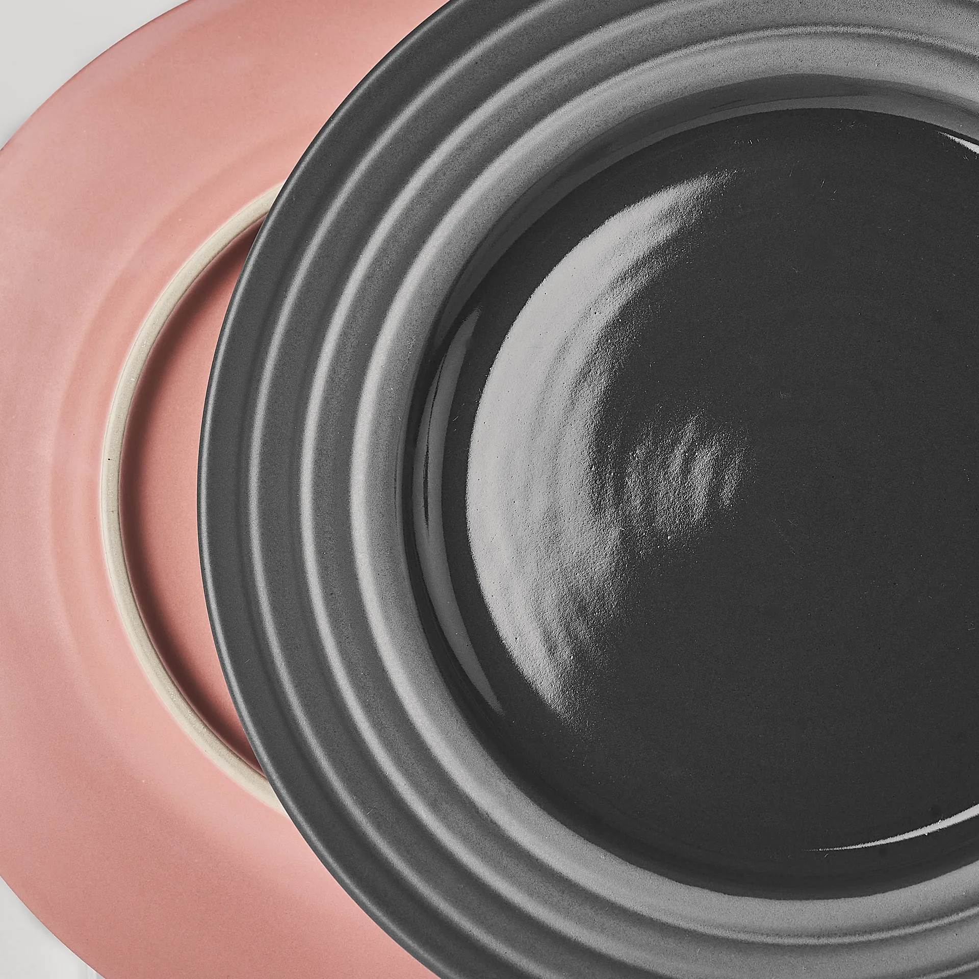 Lines assiett Ø21 cm, Mörkgrå NJRD